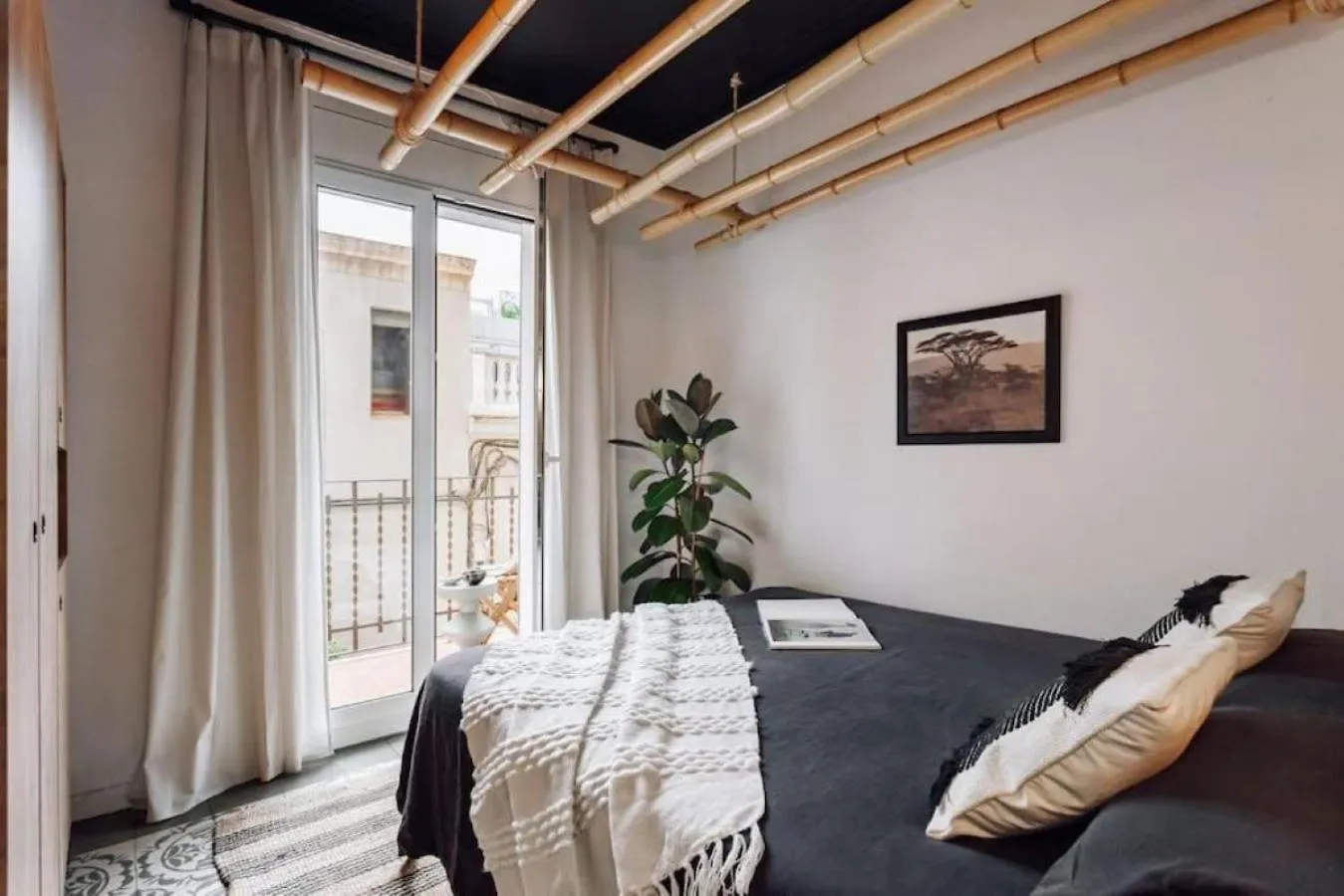 Apartment Mwitu - 2 Bedroom And Balcony In Poblenou Barcelona