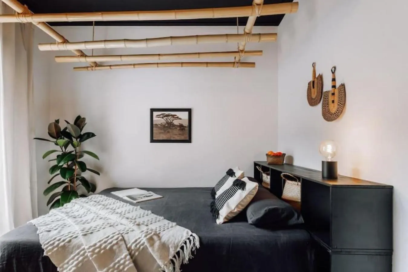 Mwitu - 2 Bedroom And Balcony In Poblenou Barcelona Spain